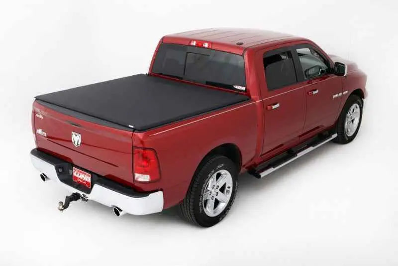 Lund 02-17 Dodge Ram 1500 (5.5ft. Bed) Genesis Elite Tri-Fold Tonneau Cover - Black 95865