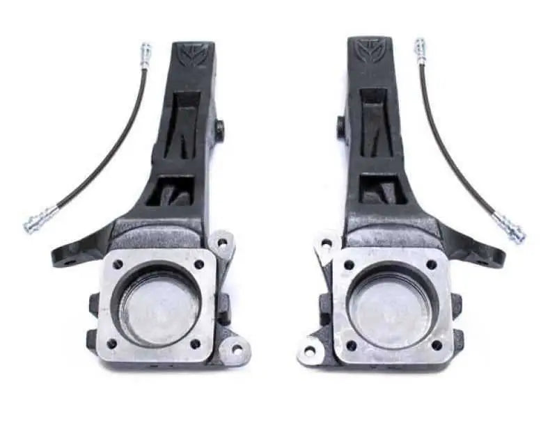 MaxTrac 05-18 Toyota Tacoma 2WD 6 Lug 4in Front Lift Spindles w/Extended DOT Compliant Brake Lines 706840