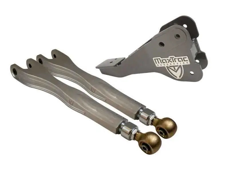 MaxTrac 17-19 Ford F-250/350 4WD Dually 4in & 6in Lift Kit - Front Passenger 4-Link Arms/Brackets 943300-4