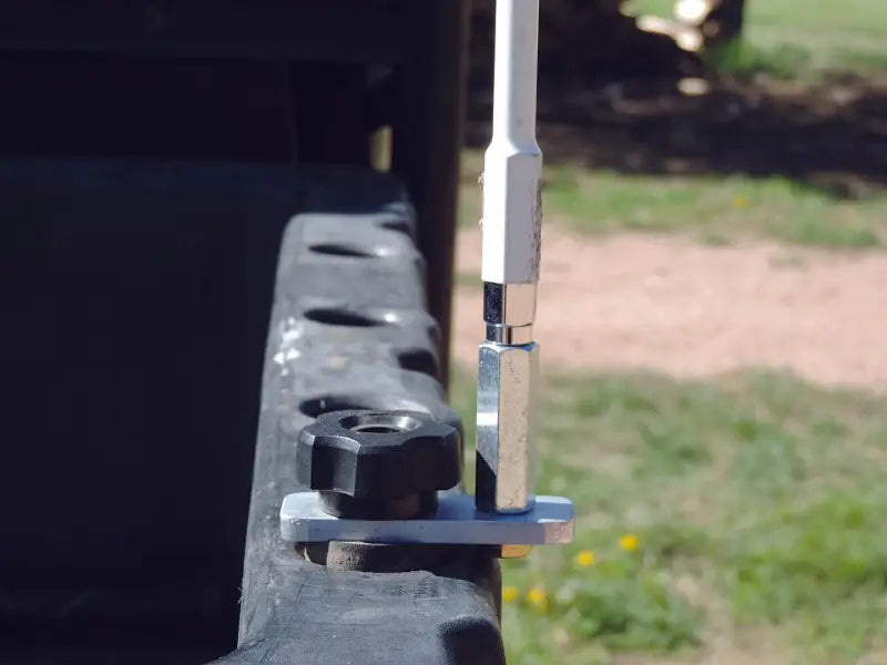 RG-3017 Hornet Flag Mount wps-45-5048